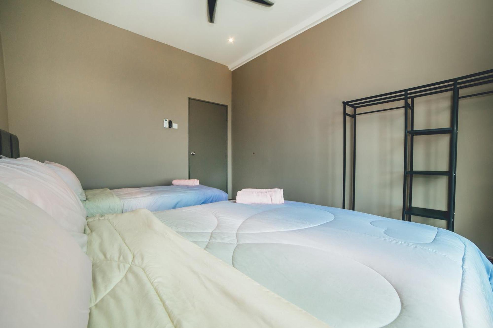 The Platino Sweet Peony 3br8pax Nr Paradigm Mall *